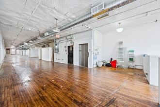 412 Broadway, New York, NY for lease Building Photo- Image 1 of 9