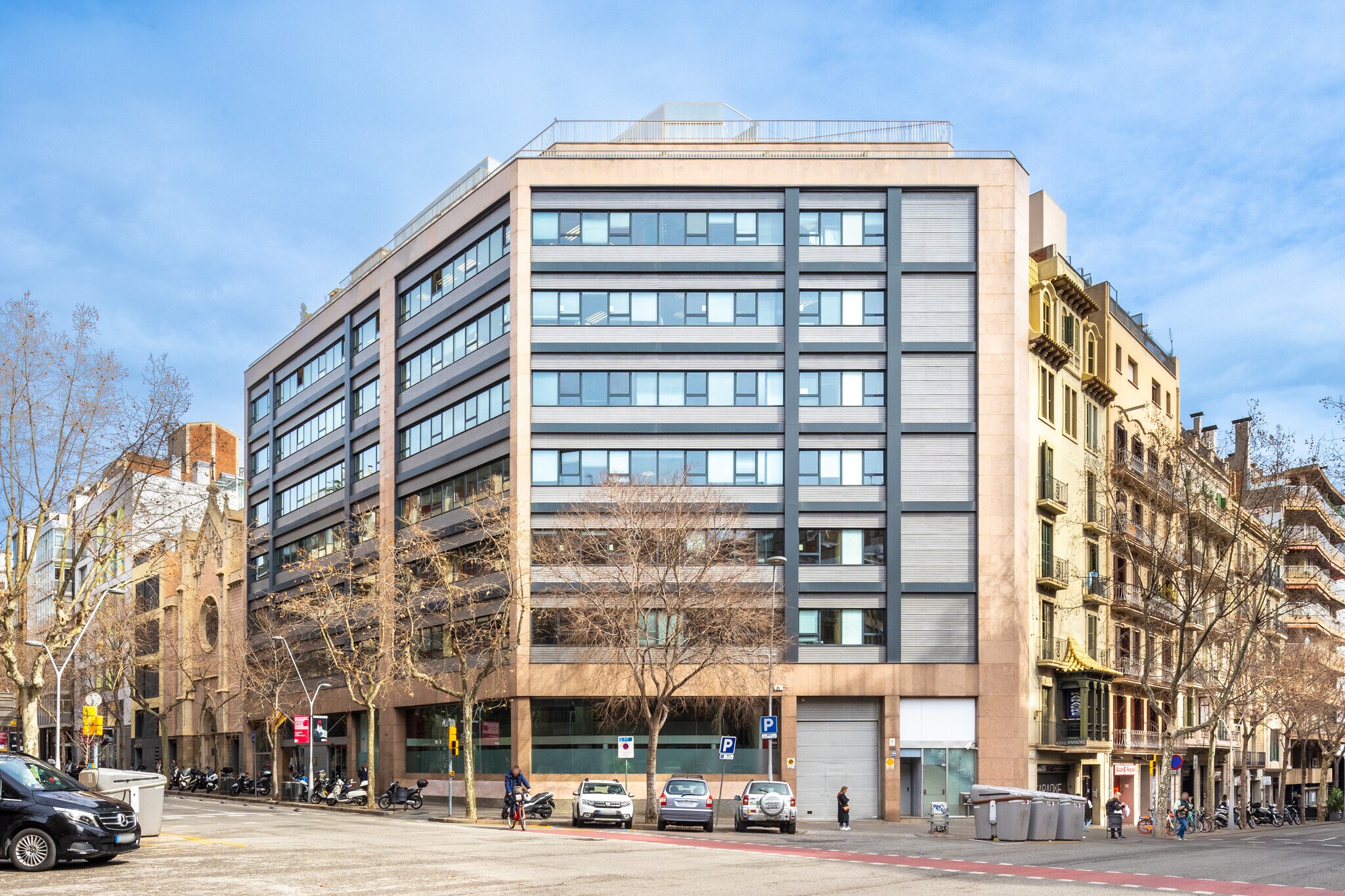 Bureau dans Barcelone, Barcelona à louer Plan d’étage- Image 1 de 3