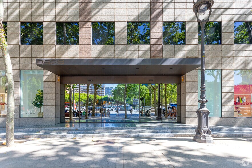 Avinguda Diagonal, 579-589, Barcelone, Barcelona à louer - Photo du bâtiment - Image 3 de 10