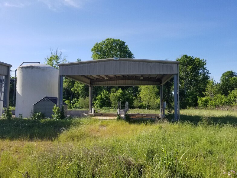 2325 Highway 105, Brenham, TX à vendre - Photo du bâtiment - Image 3 de 6