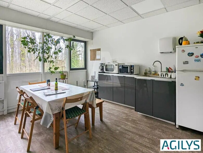 1 Rue De Terre Neuve, Les Ulis à vendre - Photo intérieure - Image 3 de 11