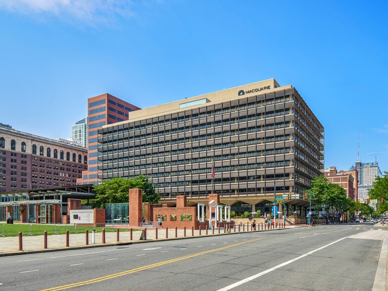 100 S Independence Mall W, Philadelphia, PA for lease - Building Photo - Image 1 of 10