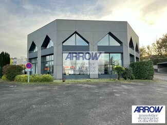 Plus de détails pour Local d'activités à louer