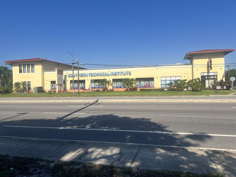 8200-8250 66th St N, Pinellas Park, FL for lease - Building Photo - Image 3 of 7