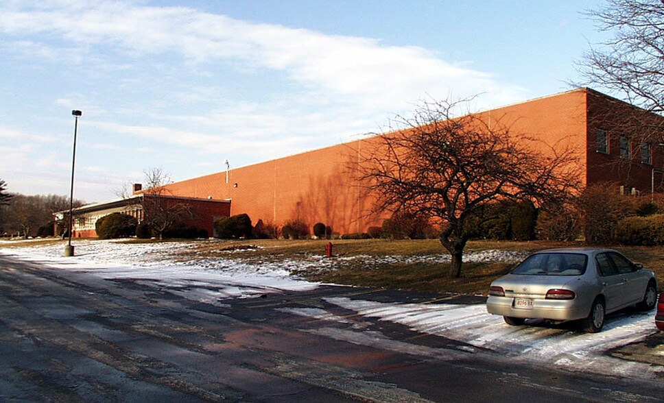 480 Sprague St, Dedham, MA à louer - Autre - Image 3 de 8