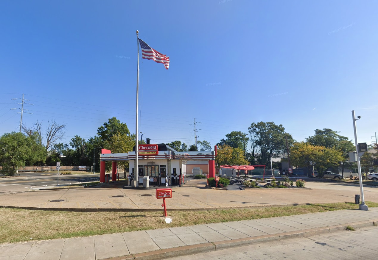 2300 New York Ave NE, Washington, DC for lease Primary Photo- Image 1 of 4