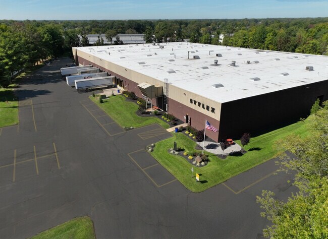 Plus de détails pour 740 Coopertown Rd, Delanco, NJ - Industriel à louer