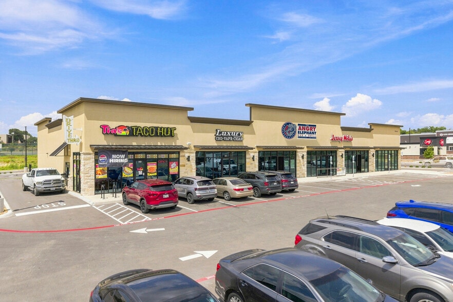 7038 N Loop 1604, San Antonio, TX for sale - Building Photo - Image 1 of 5