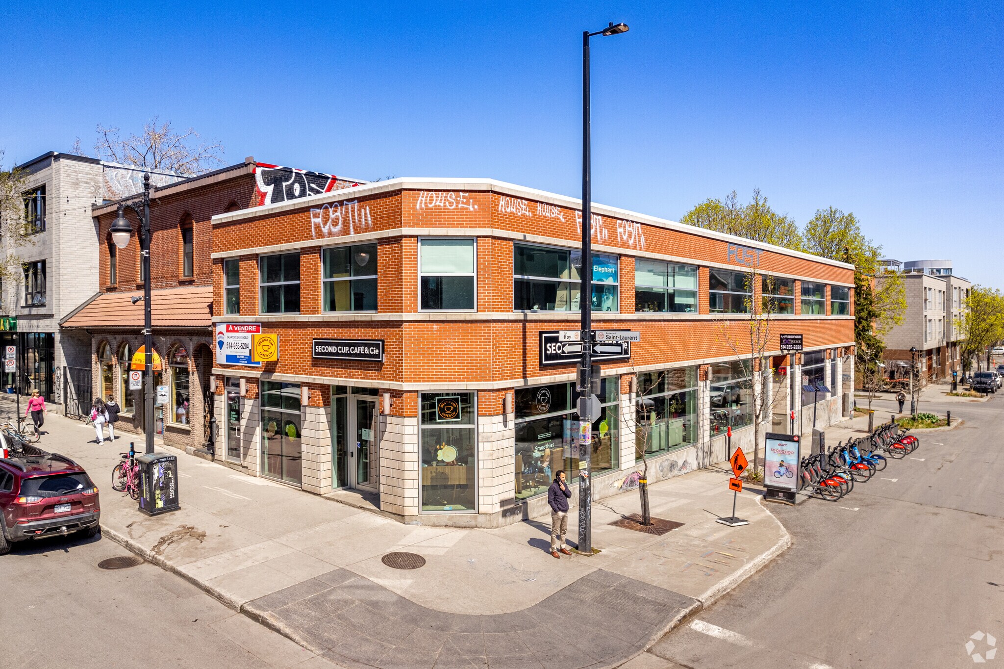 3801 Boul Saint-Laurent, Montréal, QC for sale Building Photo- Image 1 of 1