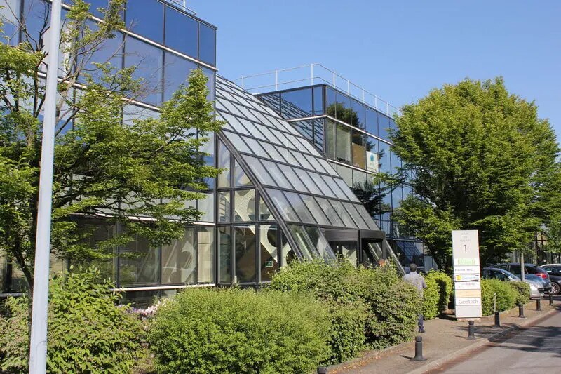 385 Rue de La Belle Etoile, Roissy-en-France à louer - Photo du bâtiment - Image 2 de 26