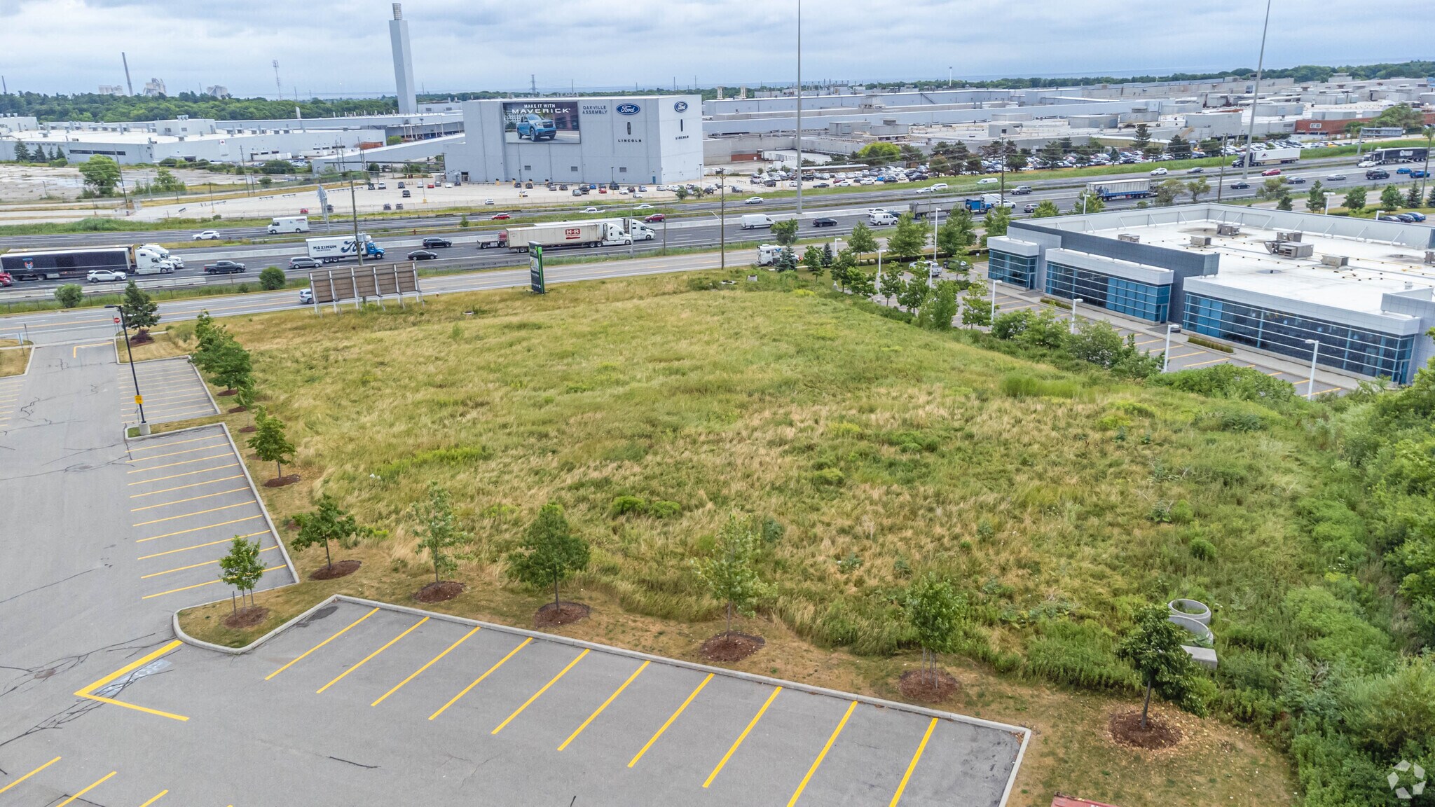 1565 N Service Rd E, Oakville, ON for sale Primary Photo- Image 1 of 1