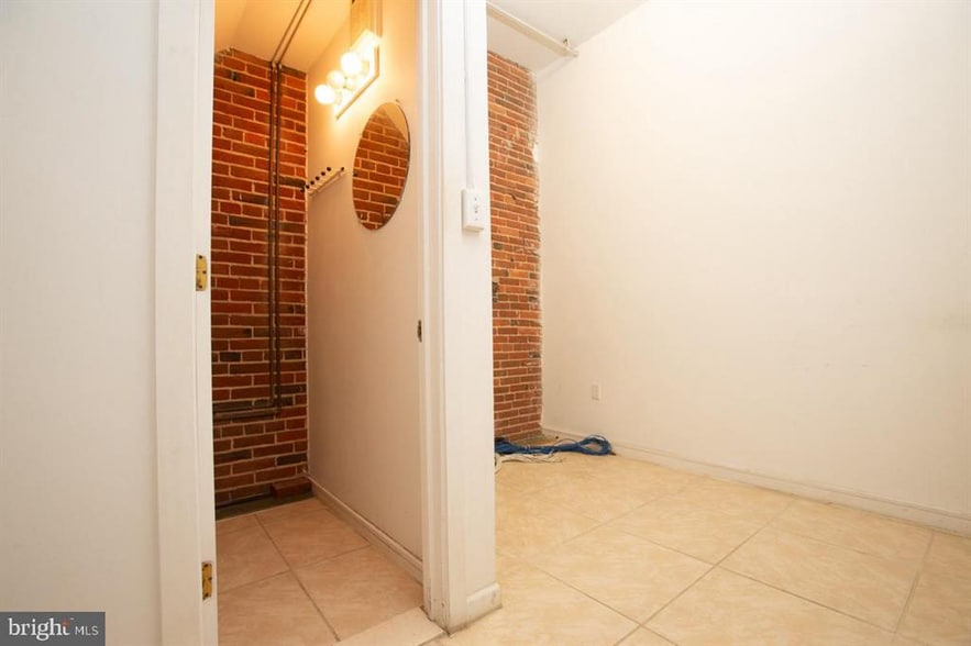 222 Church St, Philadelphia, PA à louer - Photo intérieure - Image 3 de 10