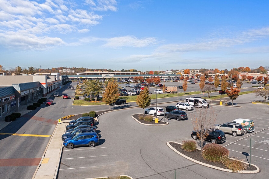 4602-4692 Broadway Rd, Allentown, PA for lease - Building Photo - Image 2 of 27