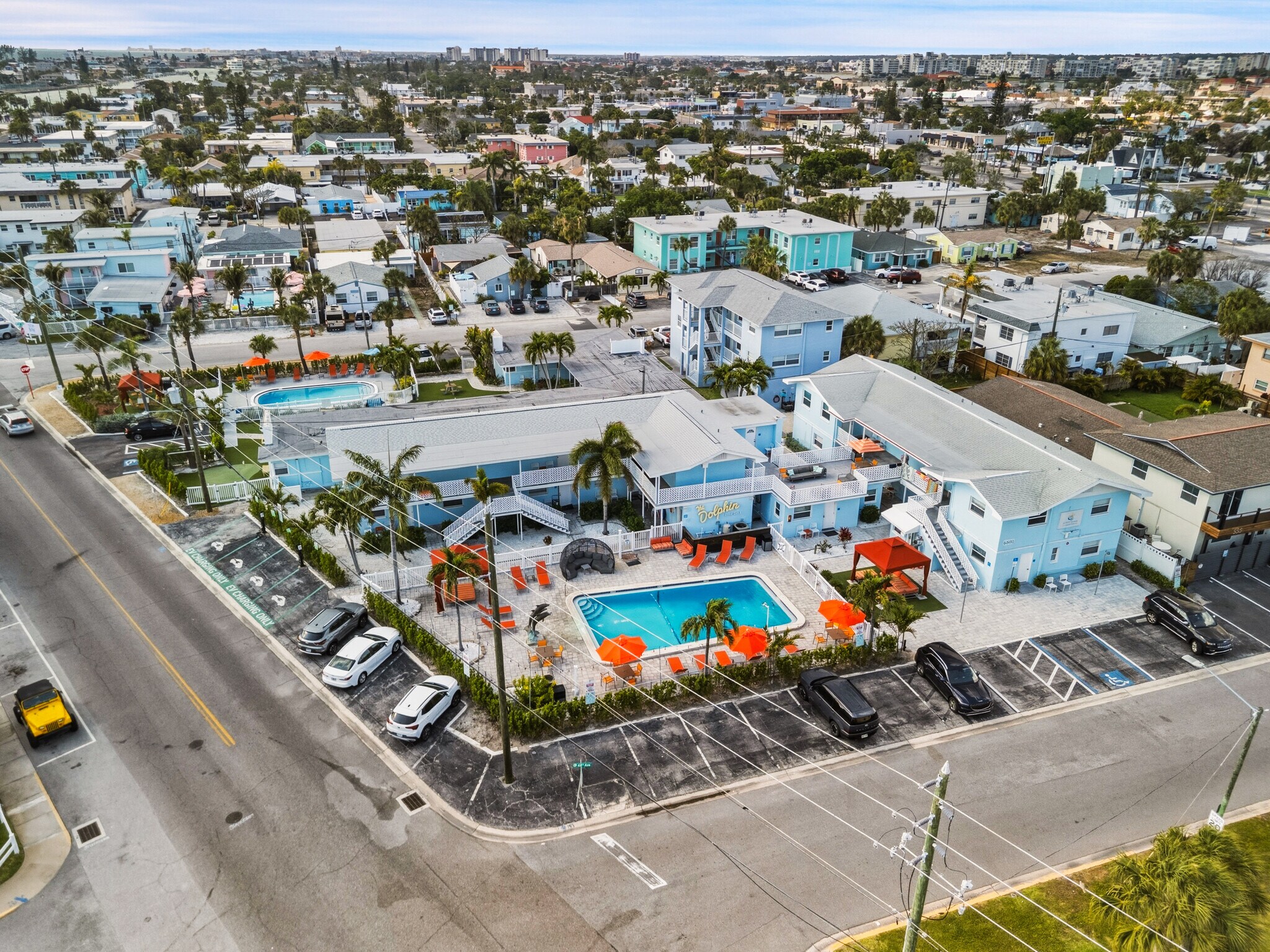 Two St Pete Beach Hotels portefeuille de 2 propriétés à vendre sur LoopNet.ca Photo du bâtiment- Image 1 de 25