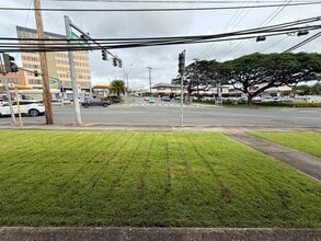 99-205 Moanalua Rd, Aiea, HI for lease Interior Photo- Image 2 of 19