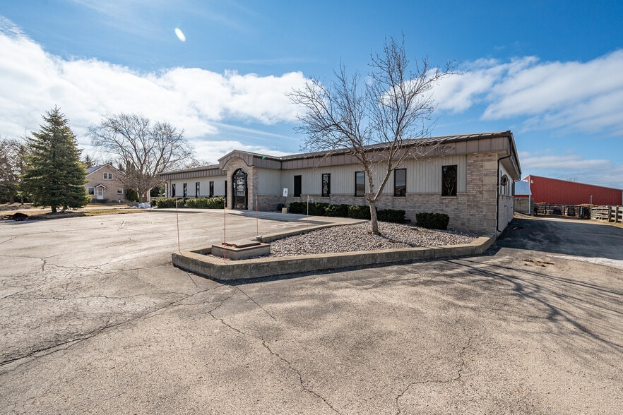 4424 Dickinson Rd, De Pere, WI à louer - Photo du bâtiment - Image 1 de 14