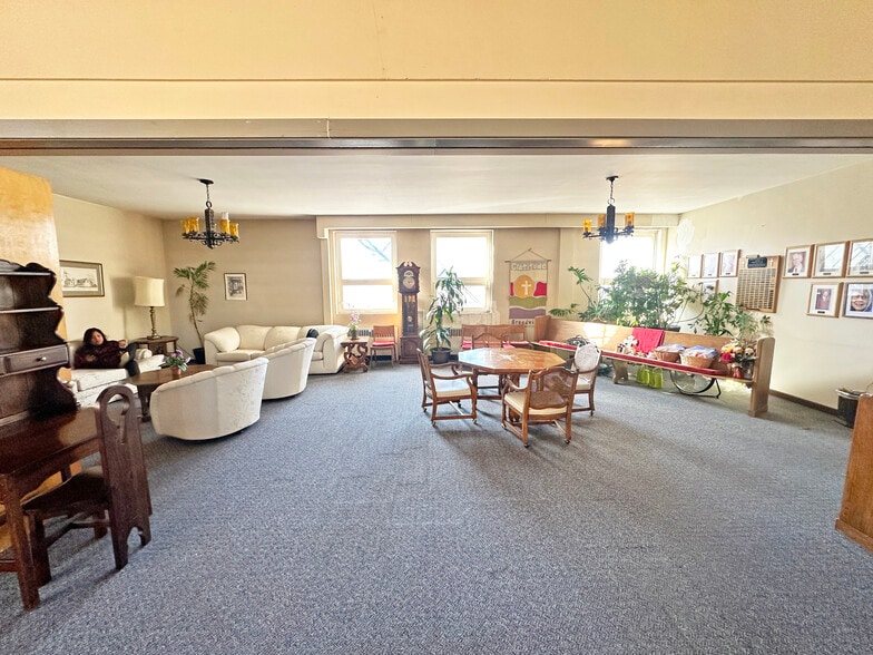 2000 W Roosevelt Rd, Broadview, IL à vendre - Photo du bâtiment - Image 3 de 12