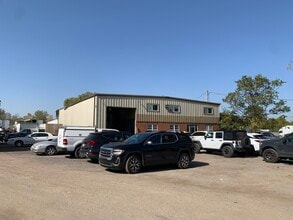 4206 W Shirley Ln, Alsip, IL for sale Interior Photo- Image 2 of 10