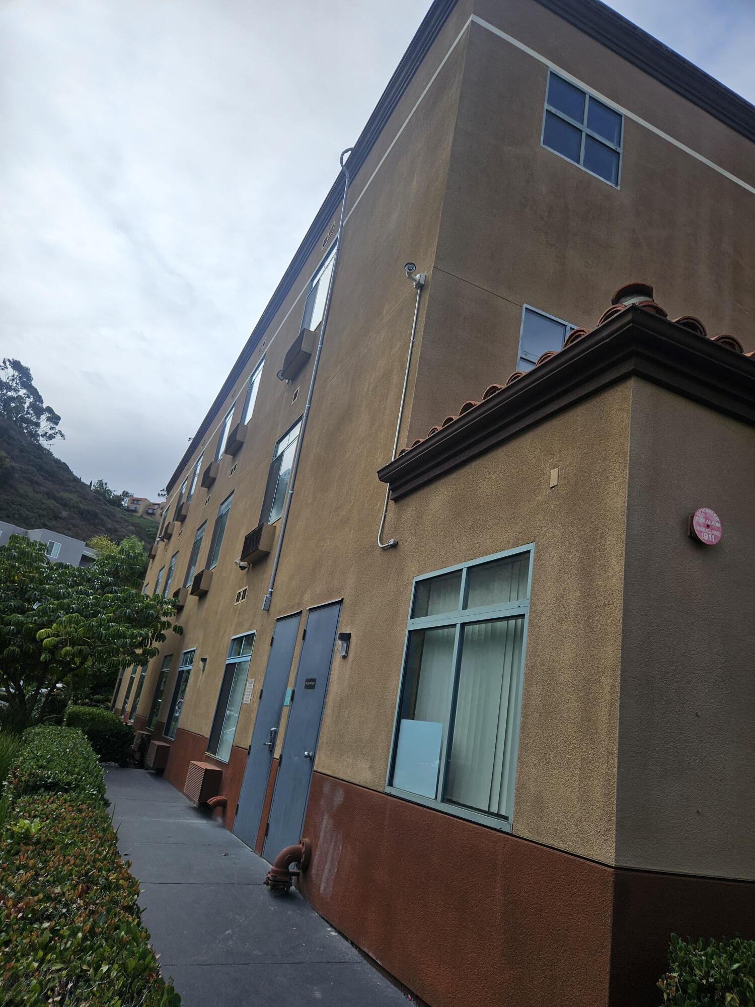 631 Camino del Rio S, San Diego, CA à vendre Photo du bâtiment- Image 1 de 15