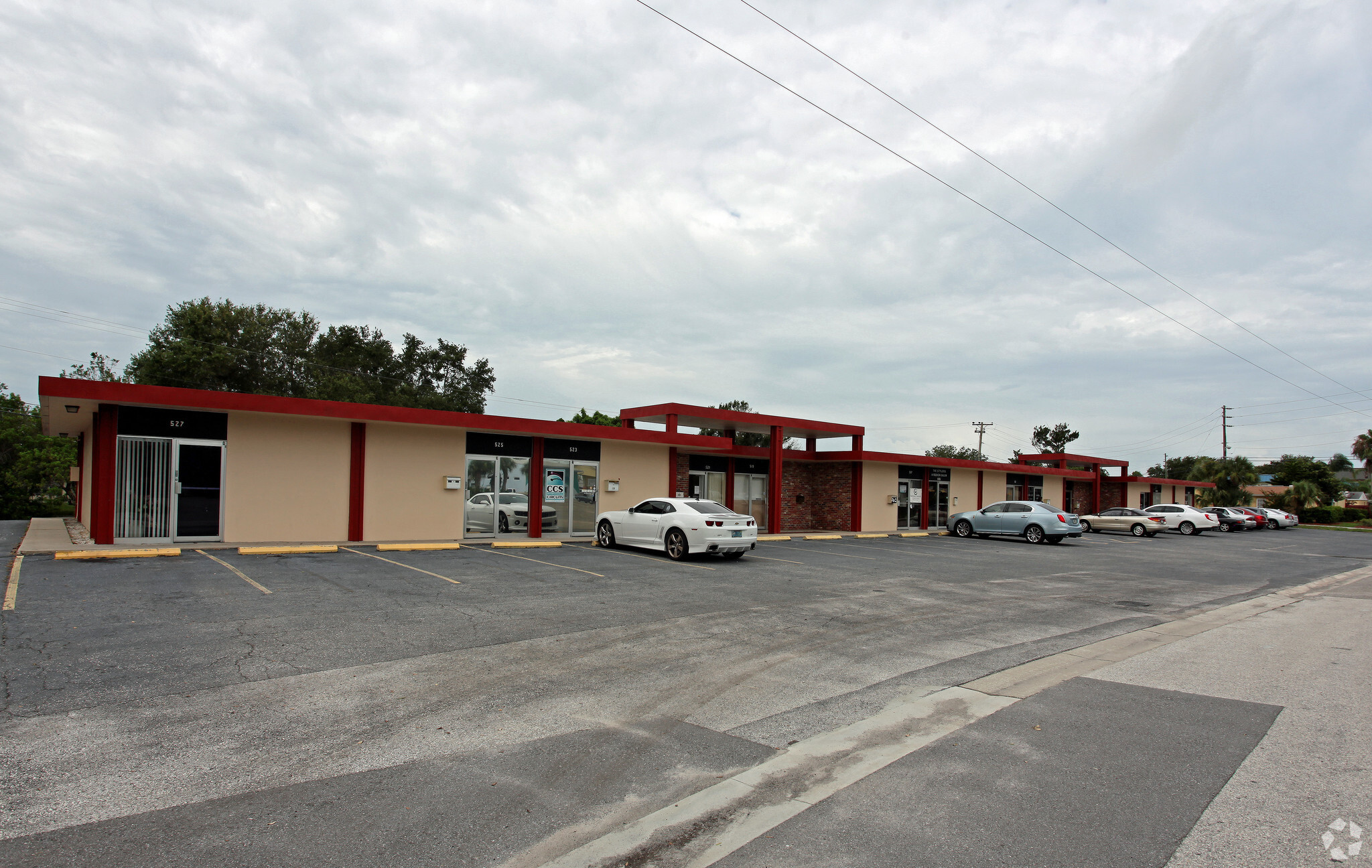 501-527 S Paula Dr, Dunedin, FL for lease Building Photo- Image 1 of 27