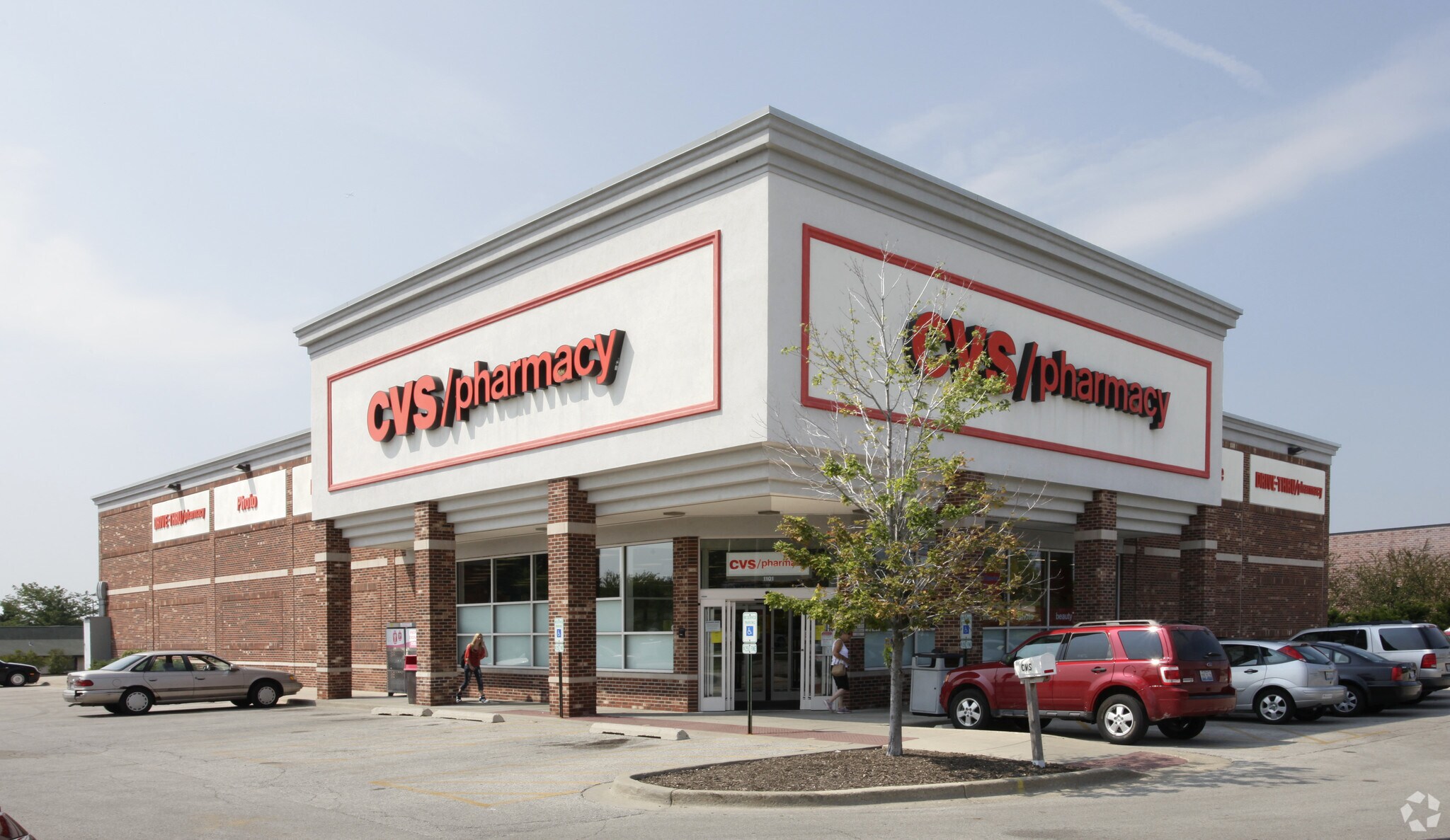 1101 W Maple Ave, Mundelein, IL à louer Photo du bâtiment- Image 1 de 8