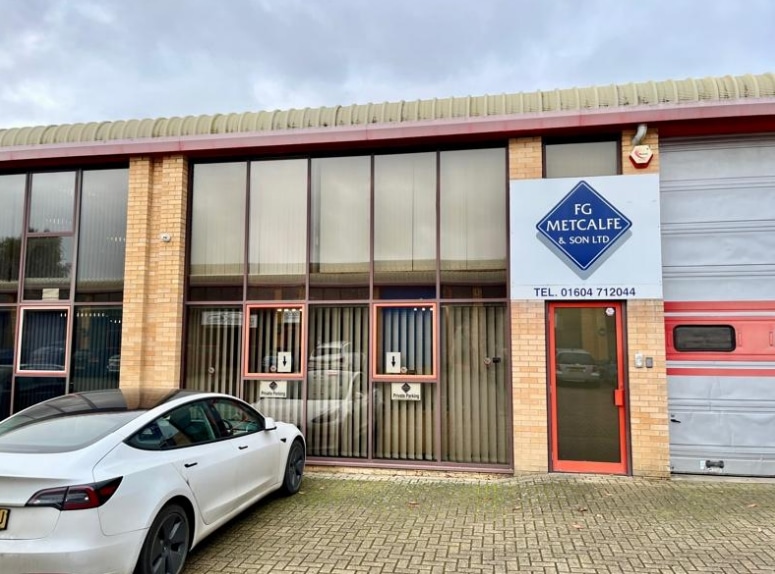 Unit 3 Kingsthorpe Business Centre, Studland Road, Northampton for lease - Primary Photo - Image 1 of 1