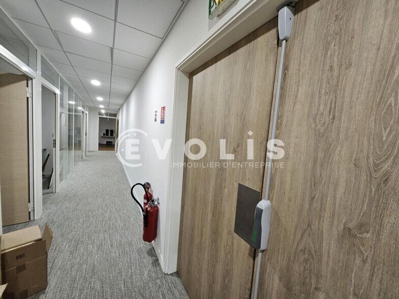 Bureau dans Arcueil à louer - Photo intérieure - Image 2 de 16