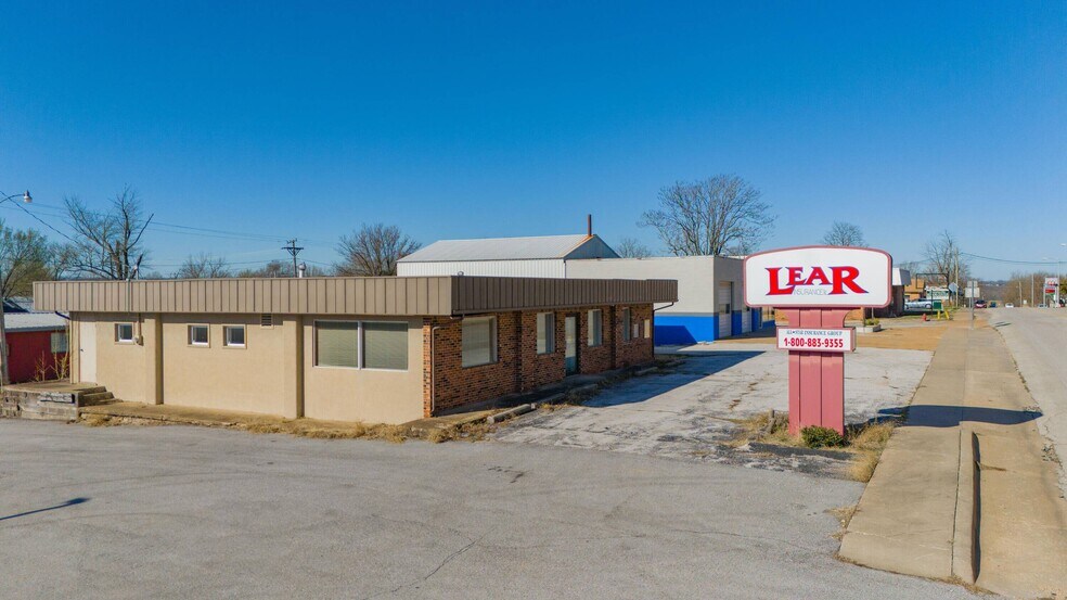 104 E Tilden St, Humansville, MO à vendre - Photo du bâtiment - Image 2 de 21