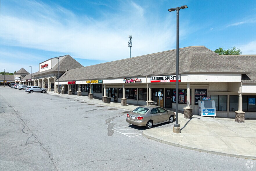 11902-11906 Blue Ridge Blvd, Grandview, MO for lease - Building Photo - Image 2 of 21