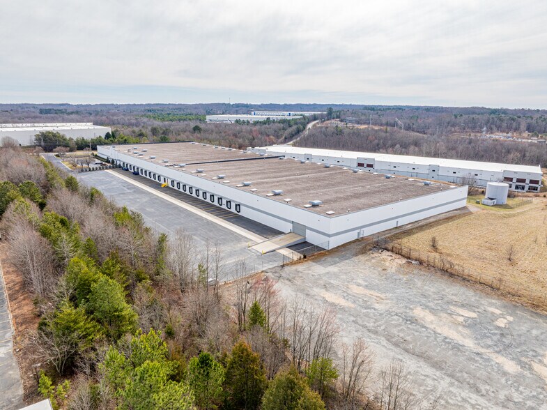 3099 Finger Mill Rd, Lincolnton, NC à louer - Photo du bâtiment - Image 2 de 12