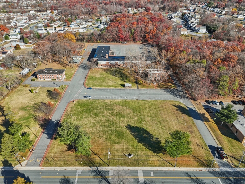 714-716 Myrth Ave, Essex, MD à vendre - Photo du bâtiment - Image 3 de 9