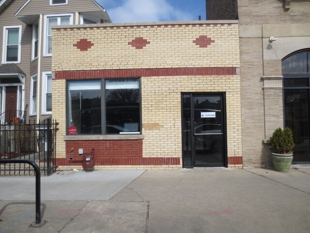 Plus de détails pour 1434 W Montrose Ave, Chicago, IL - Commerce de détail à vendre