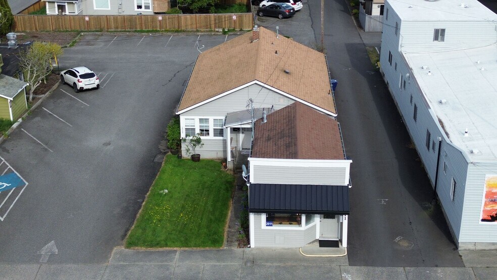 2001-2011 Commercial Ave, Anacortes, WA à vendre - Photo du bâtiment - Image 3 de 15