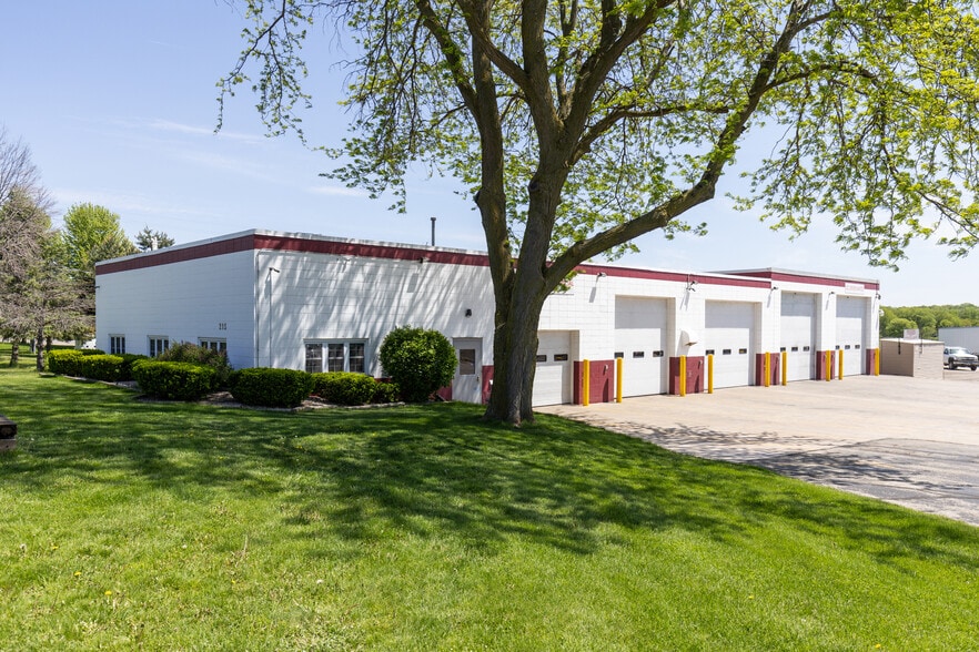 215 Deerfield Rd, Marshall, WI for lease - Building Photo - Image 2 of 5