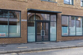 Plus de détails pour 16-22 Cromwell Rd, Redhill - Commerce de détail à louer