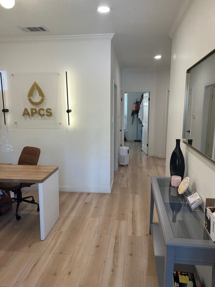 4131 Spicewood Springs Rd, Austin, TX à louer - Photo intérieure - Image 3 de 6