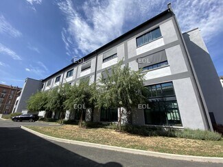 Plus de détails pour Local d'activités à louer