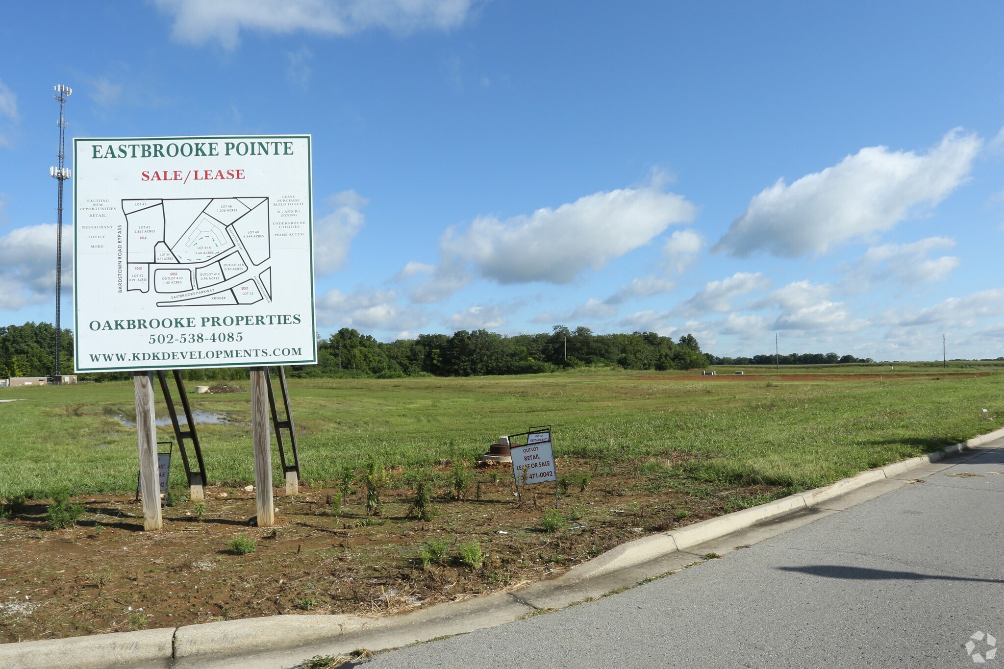 201 Eastbrooke Pointe Dr, Mount Washington, KY à vendre Photo principale- Image 1 de 2