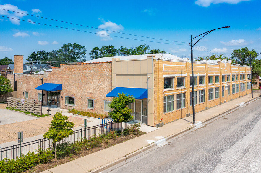 3400 N Pulaski Rd, Chicago, IL for sale - Building Photo - Image 1 of 1