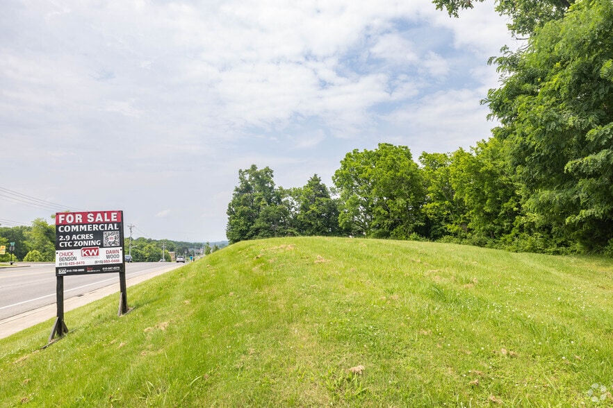 3007 N Mt Juliet Rd, Mount Juliet, TN for sale - Primary Photo - Image 1 of 5