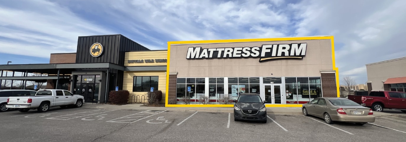 1710-1712 N Waldron St, Hutchinson, KS for lease Interior Photo- Image 1 of 1