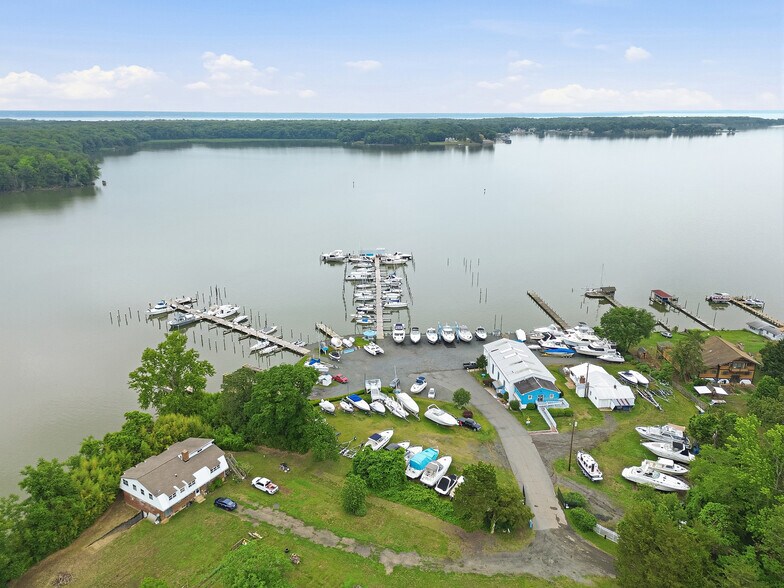423 Aquia Creek Rd, Stafford, VA à vendre - Photo du bâtiment - Image 3 de 83