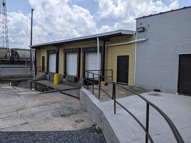 206 Bruce St, Greensboro, NC for lease - Building Photo - Image 3 of 8