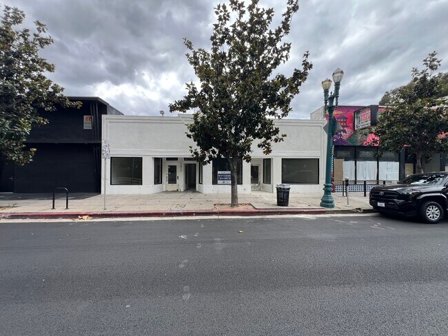 More details for 11012 Magnolia Blvd, North Hollywood, CA - Retail for Lease