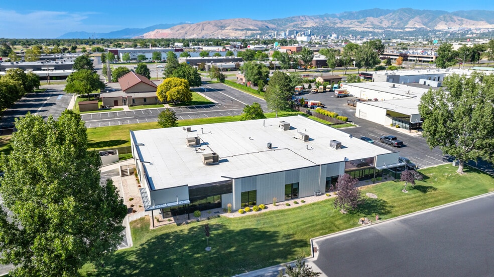 1182 W 2400 S, Salt Lake City, UT for lease - Building Photo - Image 3 of 4