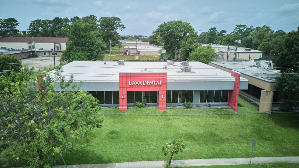 6915 Antoine Dr, Houston, TX for lease - Building Photo - Image 3 of 22