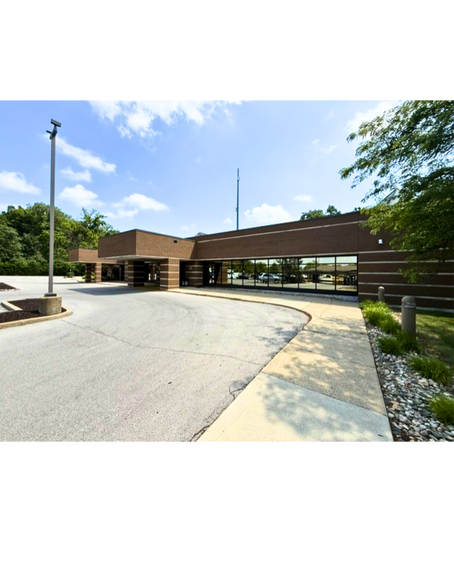 5050 N Clinton St, Fort Wayne, IN for lease - Primary Photo - Image 1 of 1