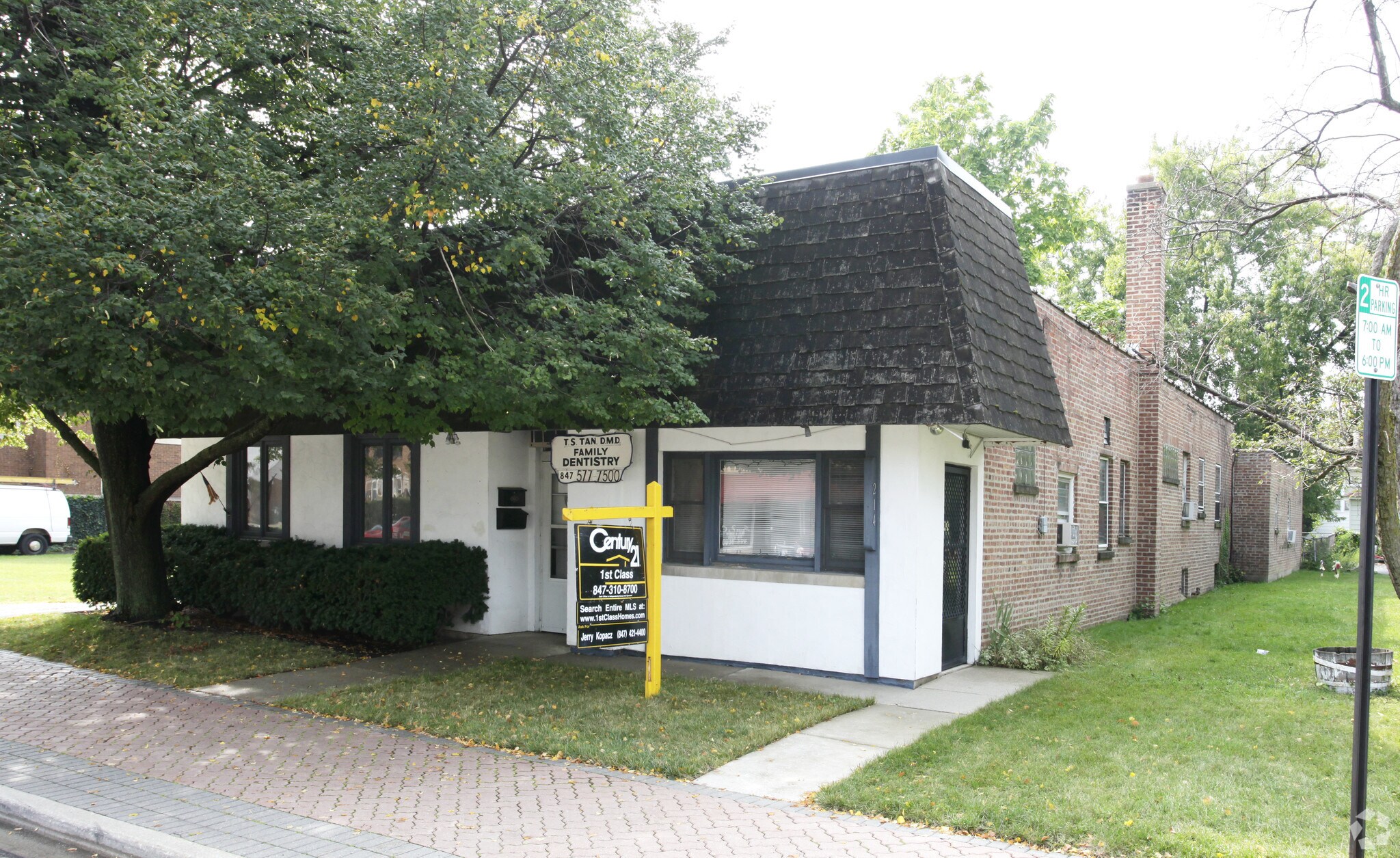 214 Emerson St, Mount Prospect, IL à louer Photo du bâtiment- Image 1 de 3