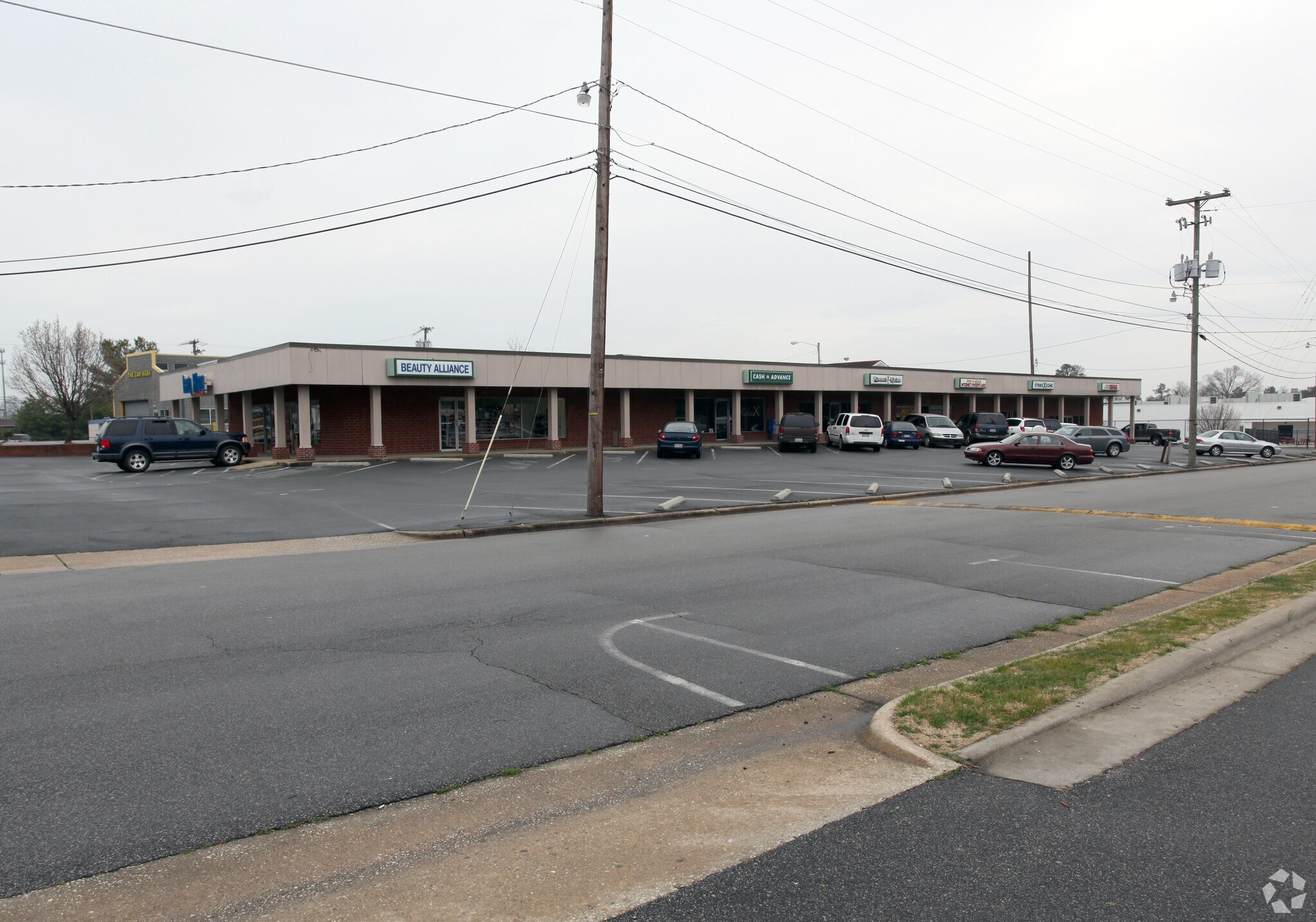 3319 Raeford Rd, Fayetteville, NC for lease Primary Photo- Image 1 of 4