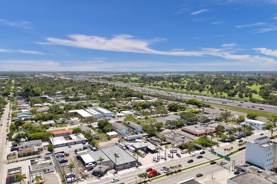 2820 Hollywood Blvd, Hollywood, FL à vendre - Photo du bâtiment - Image 2 de 19